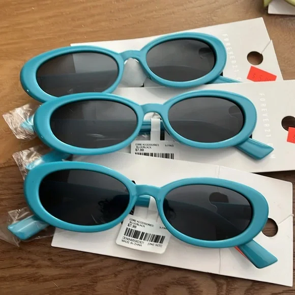 Lot of Forever 21 sunglasses